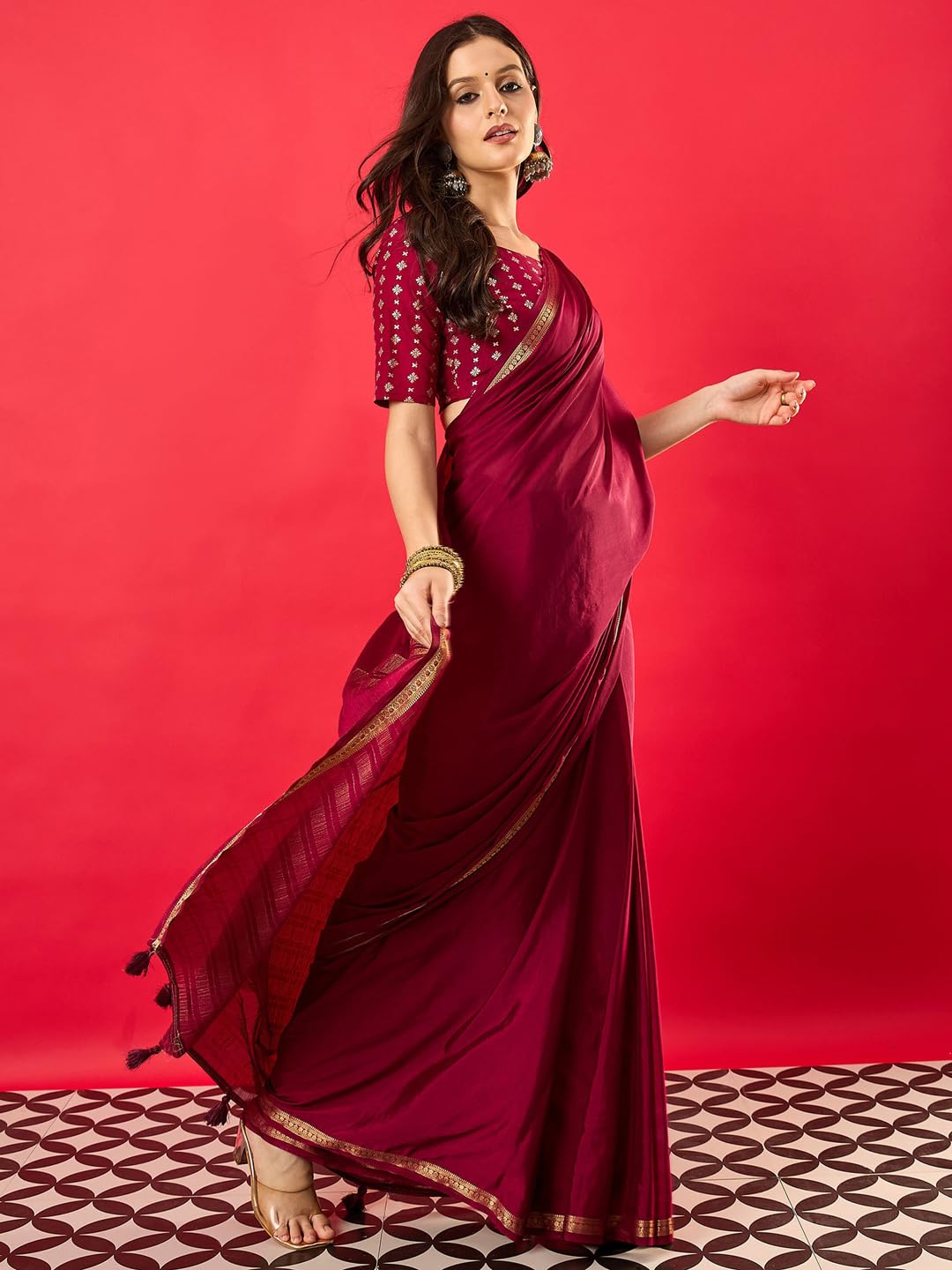 Women's Kanjivaram Woven Soft Silk Saree With Blouse Piece