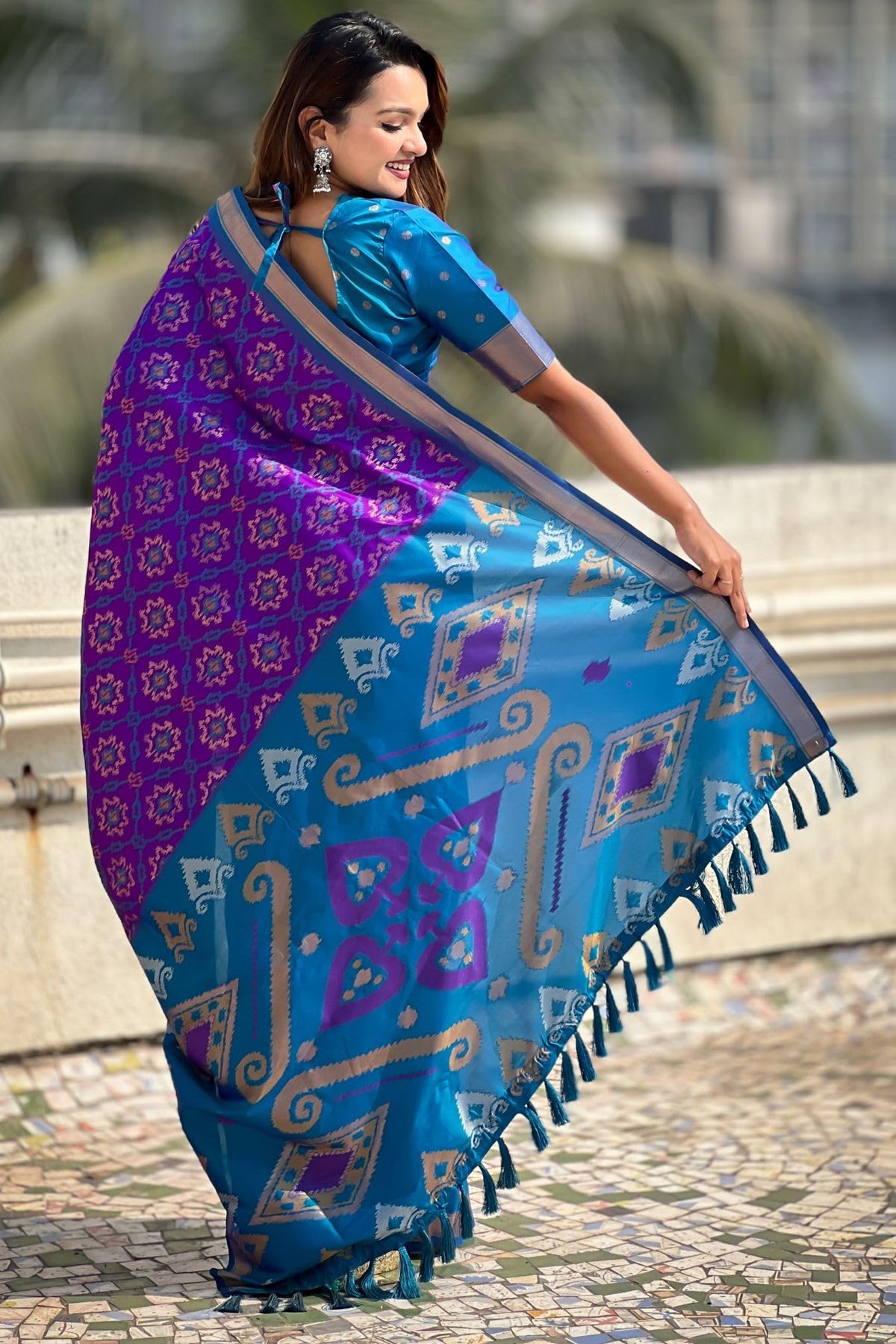 SGF11 Women's Kanjivaram Patola Soft Pure Silk Sarees With Unstitched Blouse Piece (Violet LightBlue)