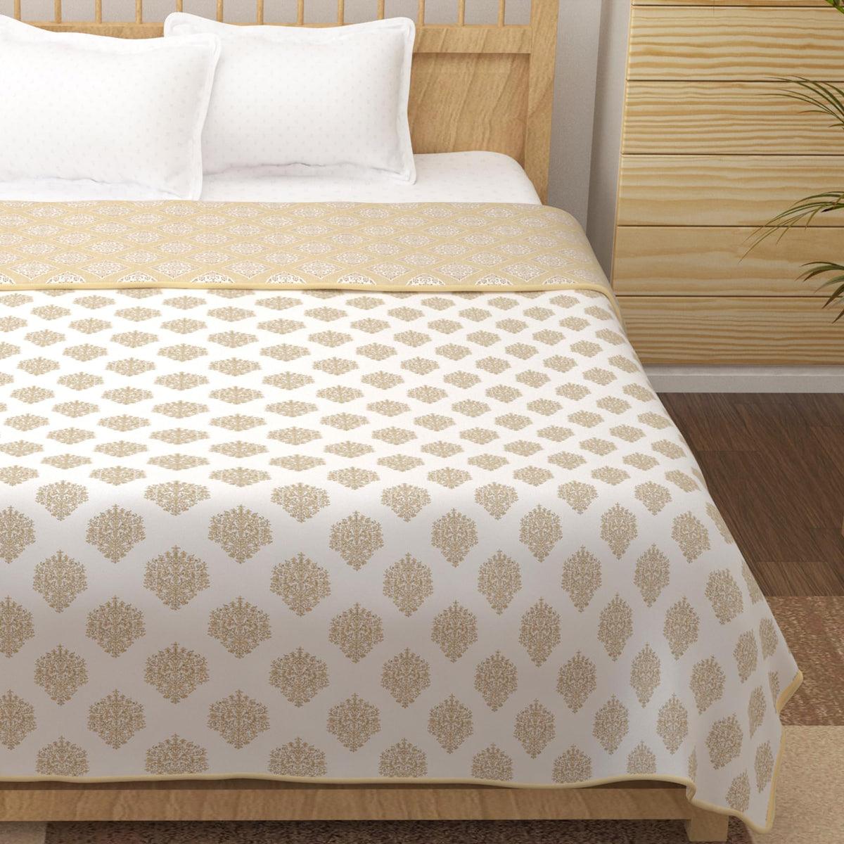 Dohar Double Bed Cotton 100% | 150GSM 225 x 240 CM Quilt AC Blanket for Summer | AC Comforter Double Bed | White & Cream, Damask Reversible Design Duvet | All-Season Blanket
