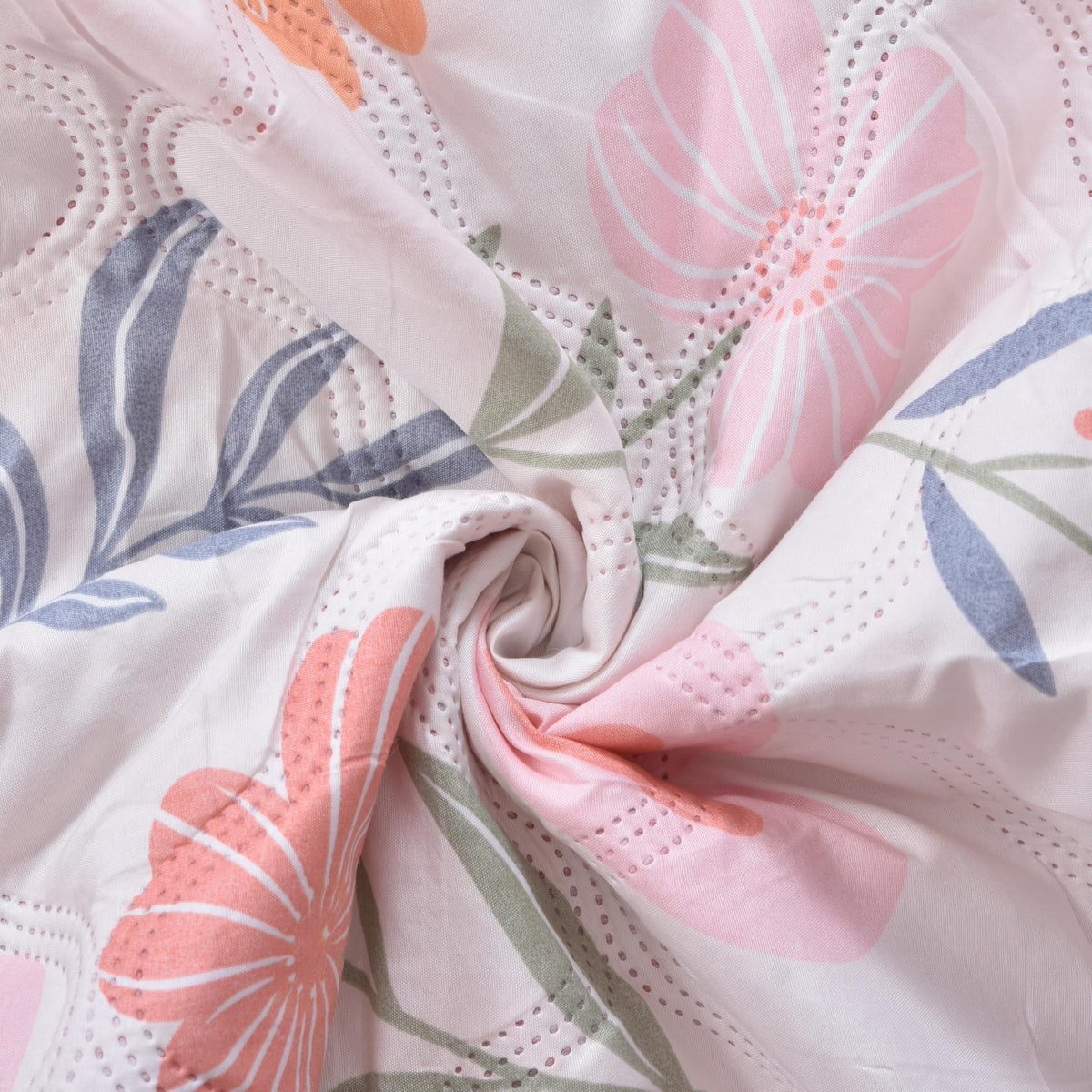 Double Bed Comforter Reversible Soft Microfiber AC Quilt, Floral & Heart Print, All Season Blanket