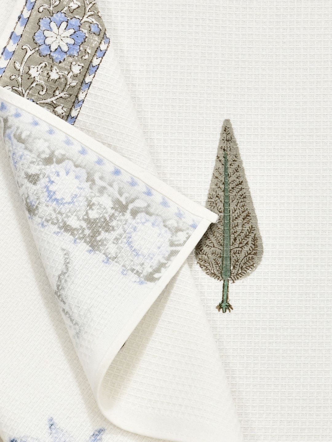 Indigo Bloom Waffle Cotton Towel